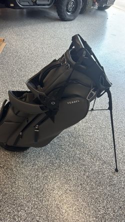 Vessel golf bag