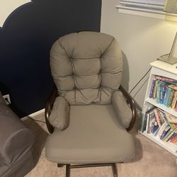 Rocker / Glider Chair (Like New)