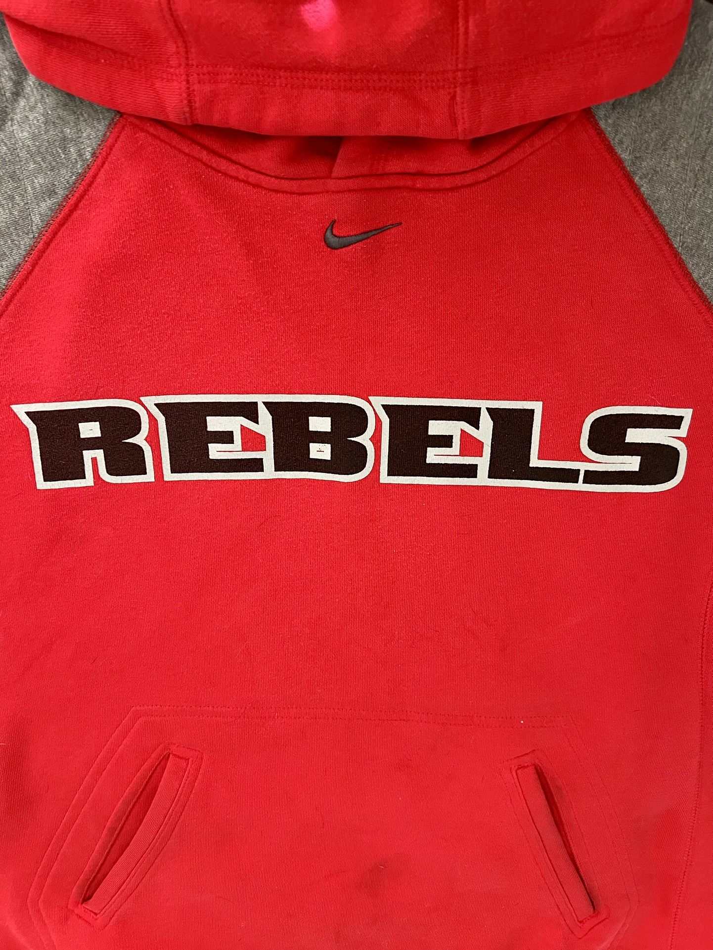UNLV STRONG 💪🏼 VINTAGE Running Rebels MEDIUM  Nike Thick Warm Long Length Hoodie Sweater Sweatshirt 