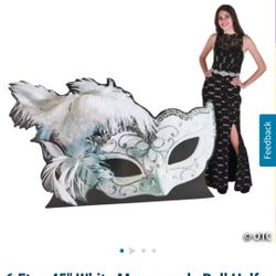 Mask Stand-up Cutout