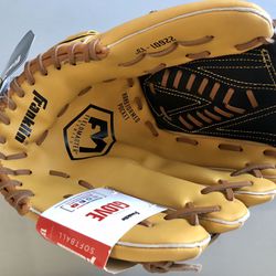 New Franklin Softball / Baseball Glove Mitt