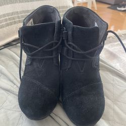 Toms Suede wedge Booties Size 8