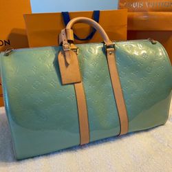Brand New Louis Vuitton Traveling Bag 