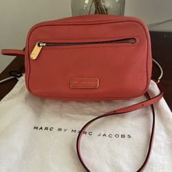 Marc Jacobs Crossbody Bag 