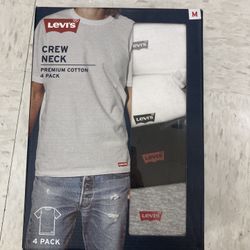 NWT Levi’s Men’s Premium Cotton Tee 4 Pack Size M
