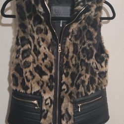 Womens Animal Fake Fur Vest Size Small Like New 