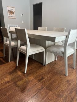 Distressed dining table set