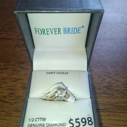 1/2 CTTW 10 KT Size 7 Engagement Ring 