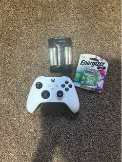 Brand new Xbox controller with battery charger