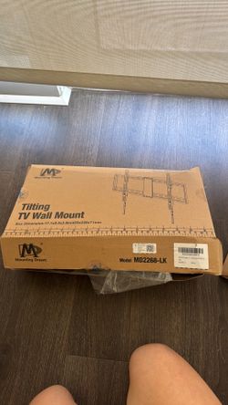 TV MOUNT