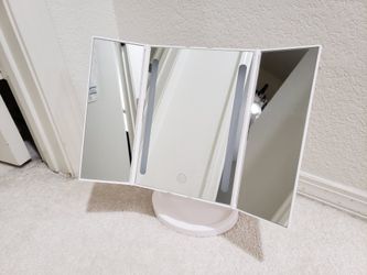 Kedsum Trifold Makeup Vanity Mirror White
