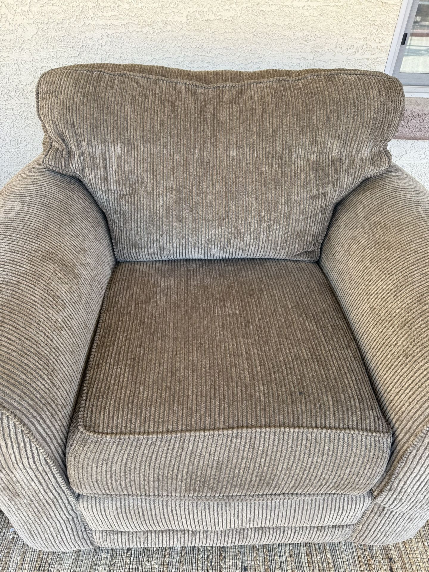 Chair & Couch Furniture Set
