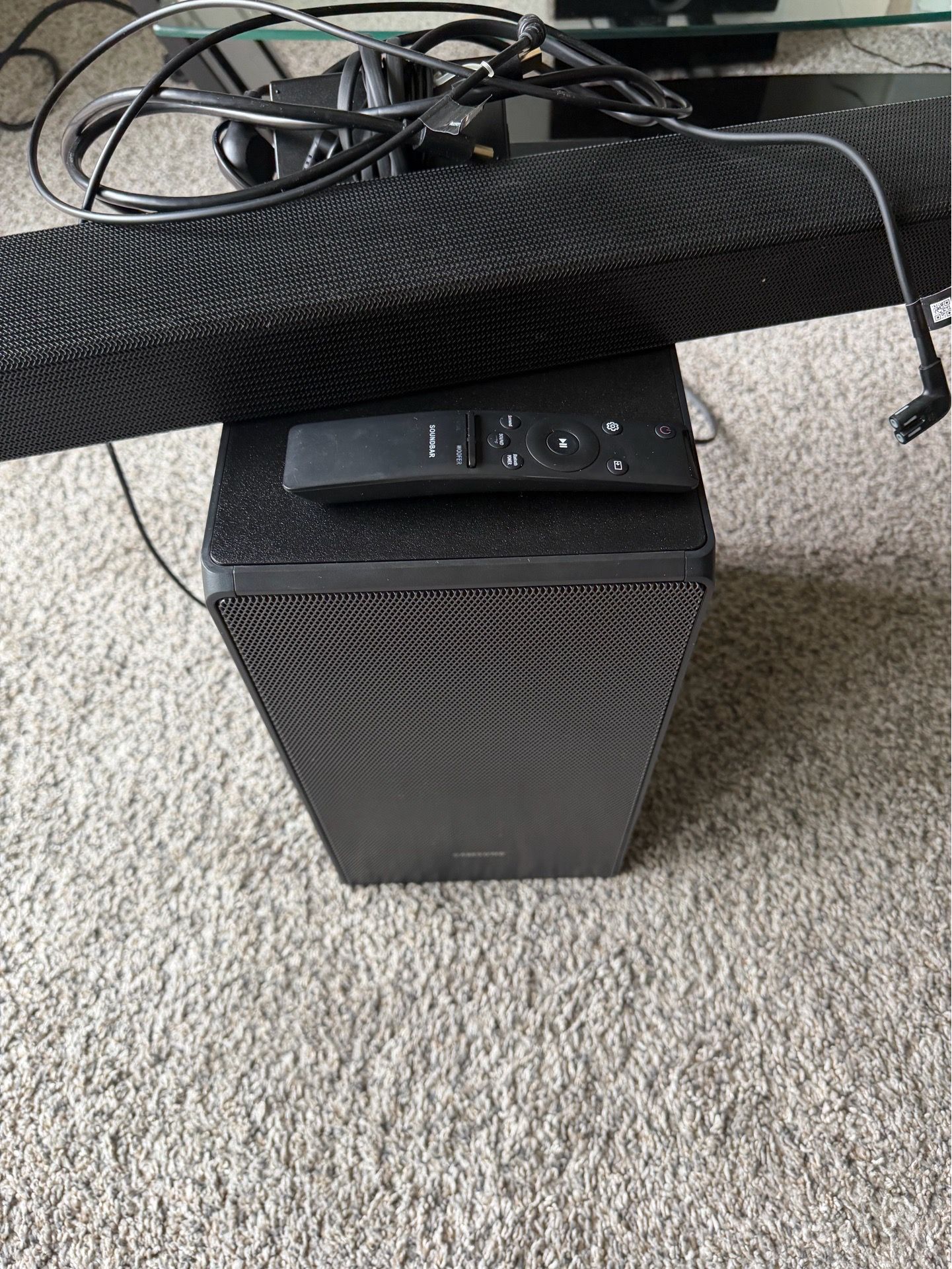 Samsung soundbar with subwoofer.