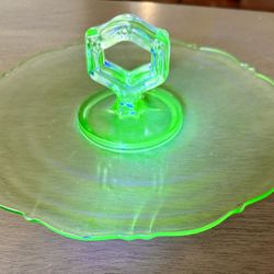 10" Uranium Glass Center Handle Serving Tray-UV Reactive