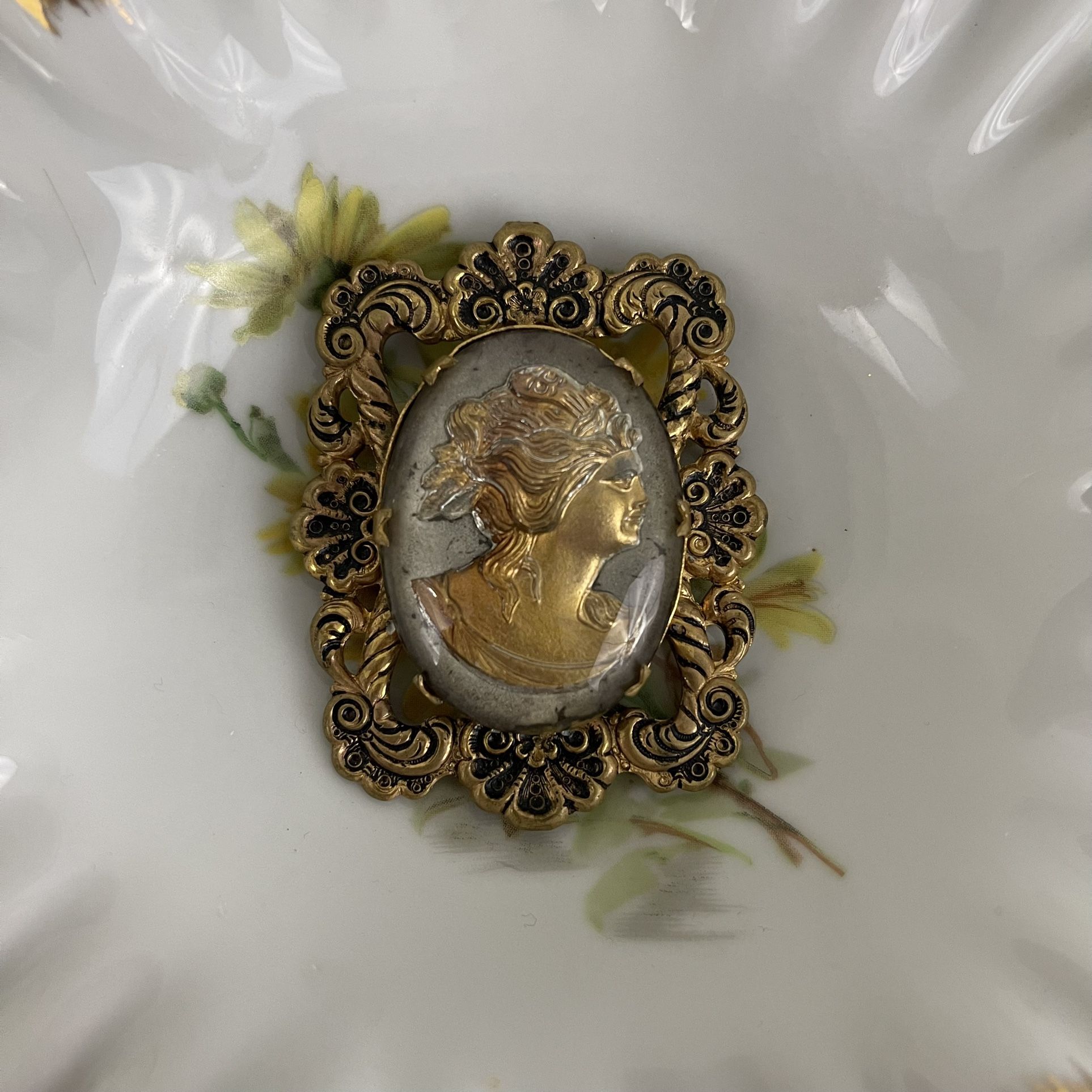 Vintage 1930 Art Deco Brass Goddess Head Victorian Intaglio Glass Costume Brooch