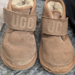 Ugg Books Tan Size 7T 