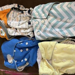 **price Reduced!! *** 8 Cloth diapers, 16 Inserts, Waterproof Dirty Diaper Bag