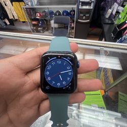 Apple Watch Series 6 44mm Cellular With Charger 