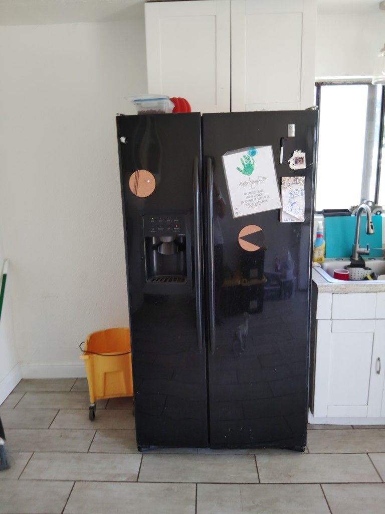 Refrigerator