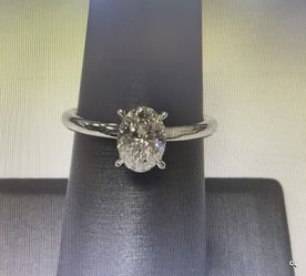 Oval Diamond Ring 1 Carat
