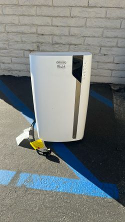 DeLonghi PACEX398VUVC-6ALWH 3-in-1 Pinguino Portable Air Conditioner - White 