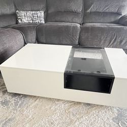 Modern Coffee Table 