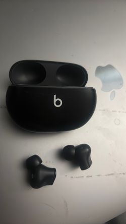 Beats Studio Buds - True Wireless Noise Cancelling Earbuds