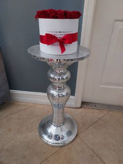 Small table Flowers Not Included