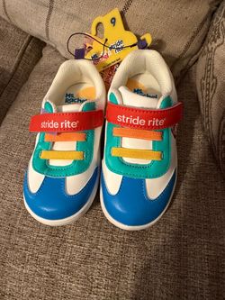Stride Rite x Ms. Rachel Toddler Sneakers Size 9