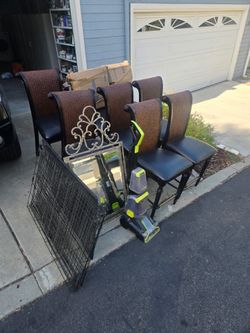 Free chairs and decor