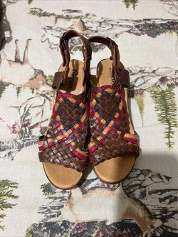 Women sandals  size 7