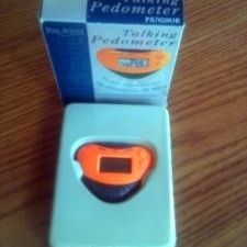 Talking Pedometer Announces Steps and Distance music Walking Jogging English PA 7628 OR

