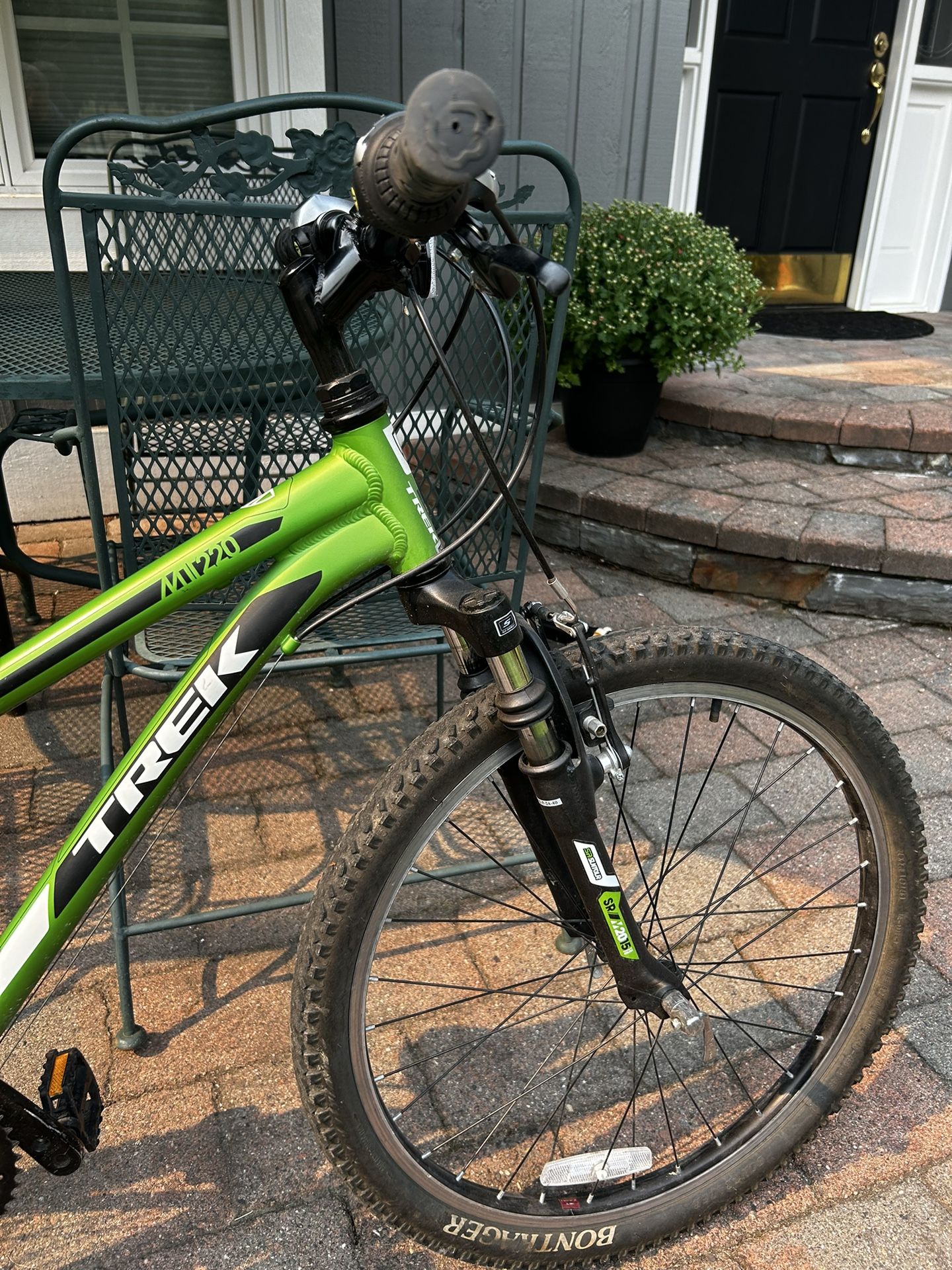 Trek MT220 24” Wheels Kids Mountain Bike for Sale in Issaquah, WA