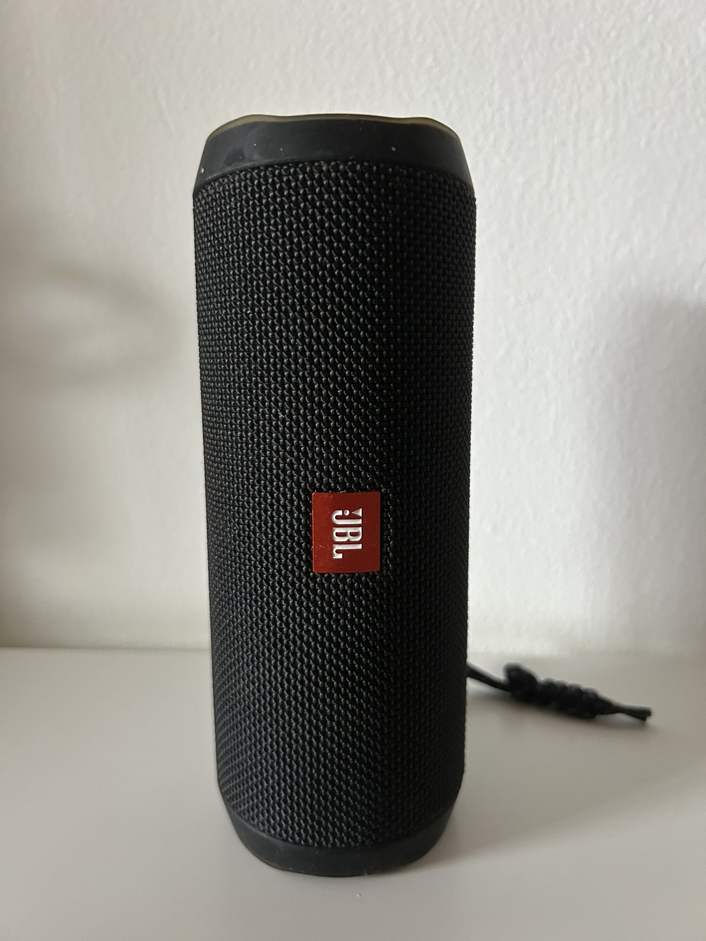 JBL Flip 4 Speaker