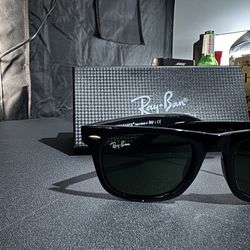Ray Ban Wayfarers 