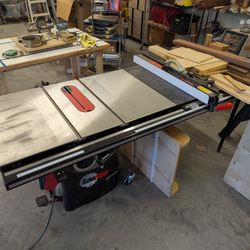 SawStop 10" 3HP Professional Cabinet Saw (PCS31230) with 36" T-Glide Fence & Mobile Base