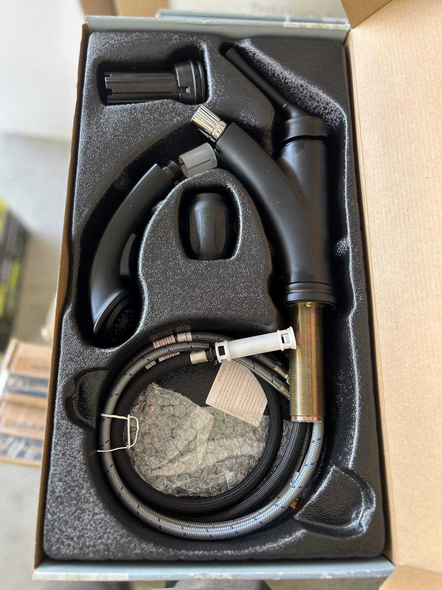 Glacier Bay Pull Out Kitchen Faucet Matte Black