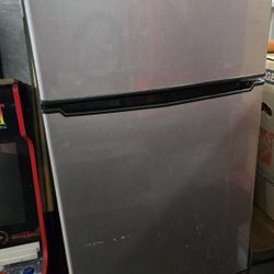 Whirlpool Mini Fridge