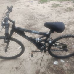 Aluminum Bicycle In Excellent Condition 