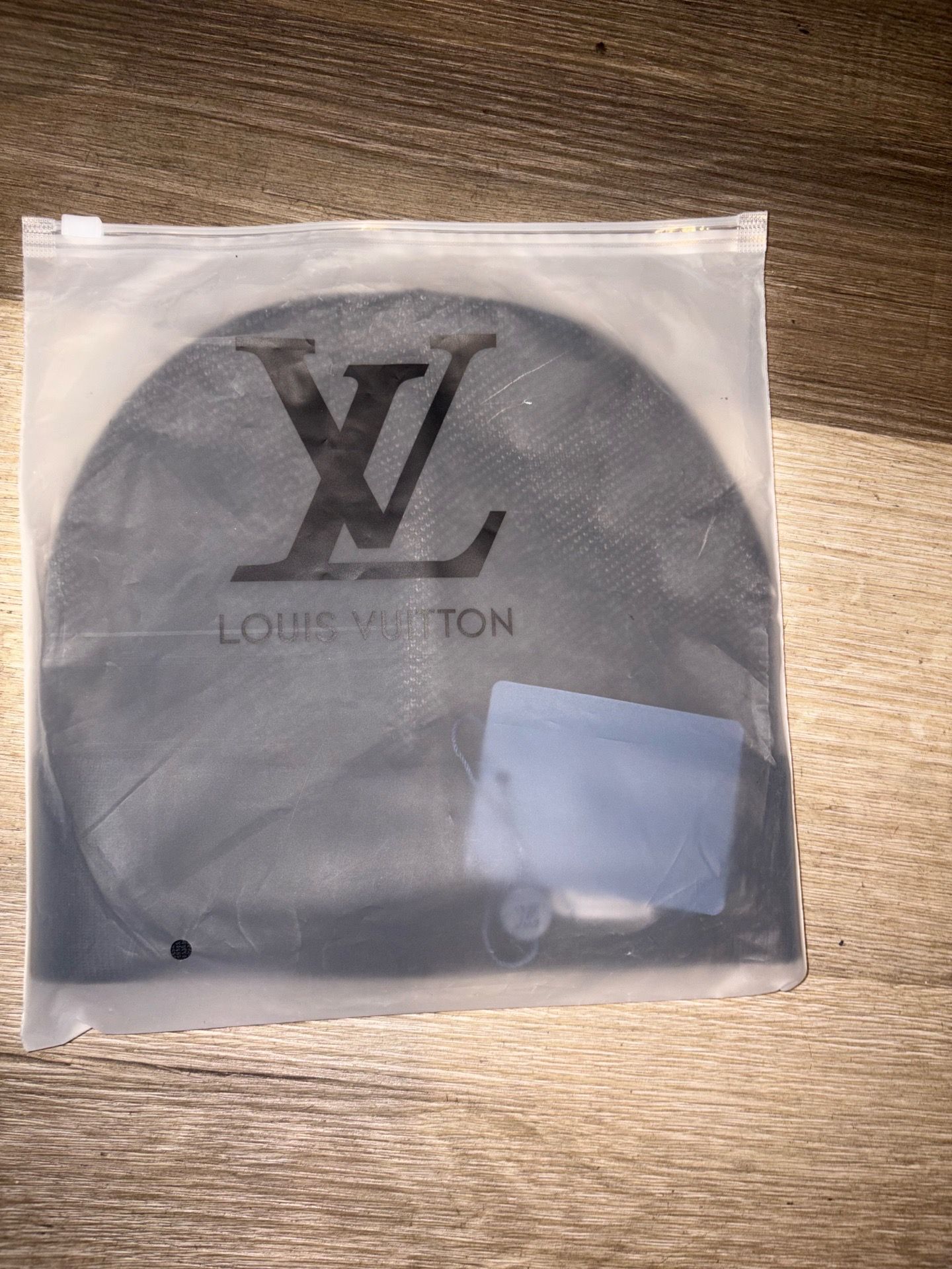 Black lv hat