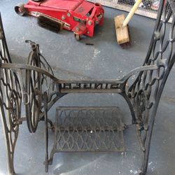 singers sewing machine stand 