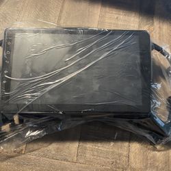 Radio 10” Touchscreen With Nav 