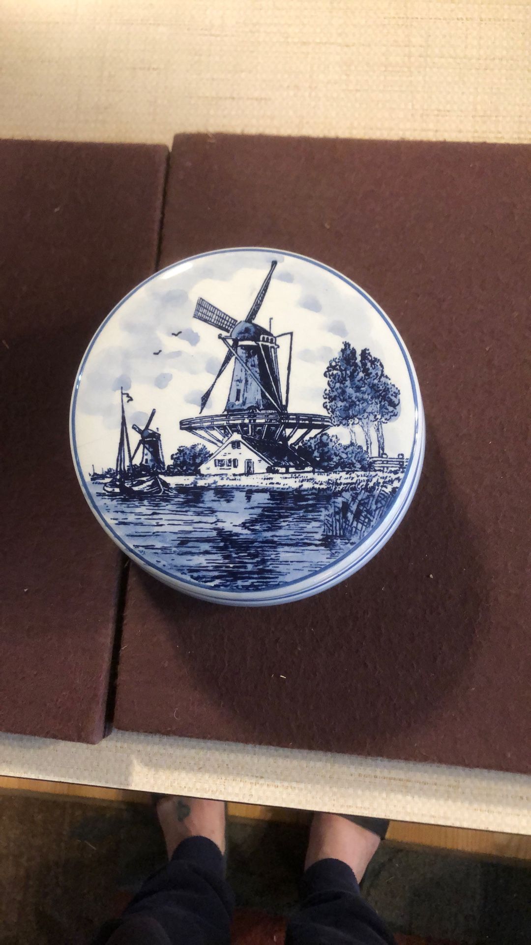 Delft Blue hand painted ceramic trinket box