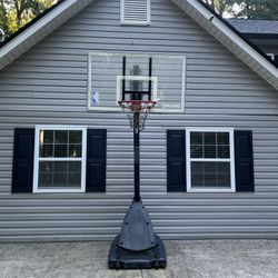 Spalding Adjustable Basketball hoop 