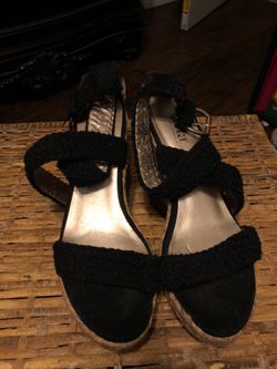Anna wedges size 9