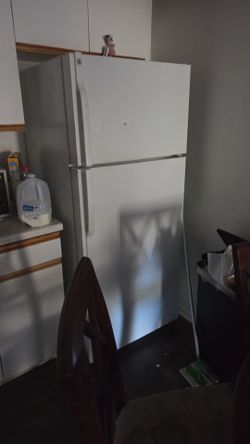 GE refrigerator