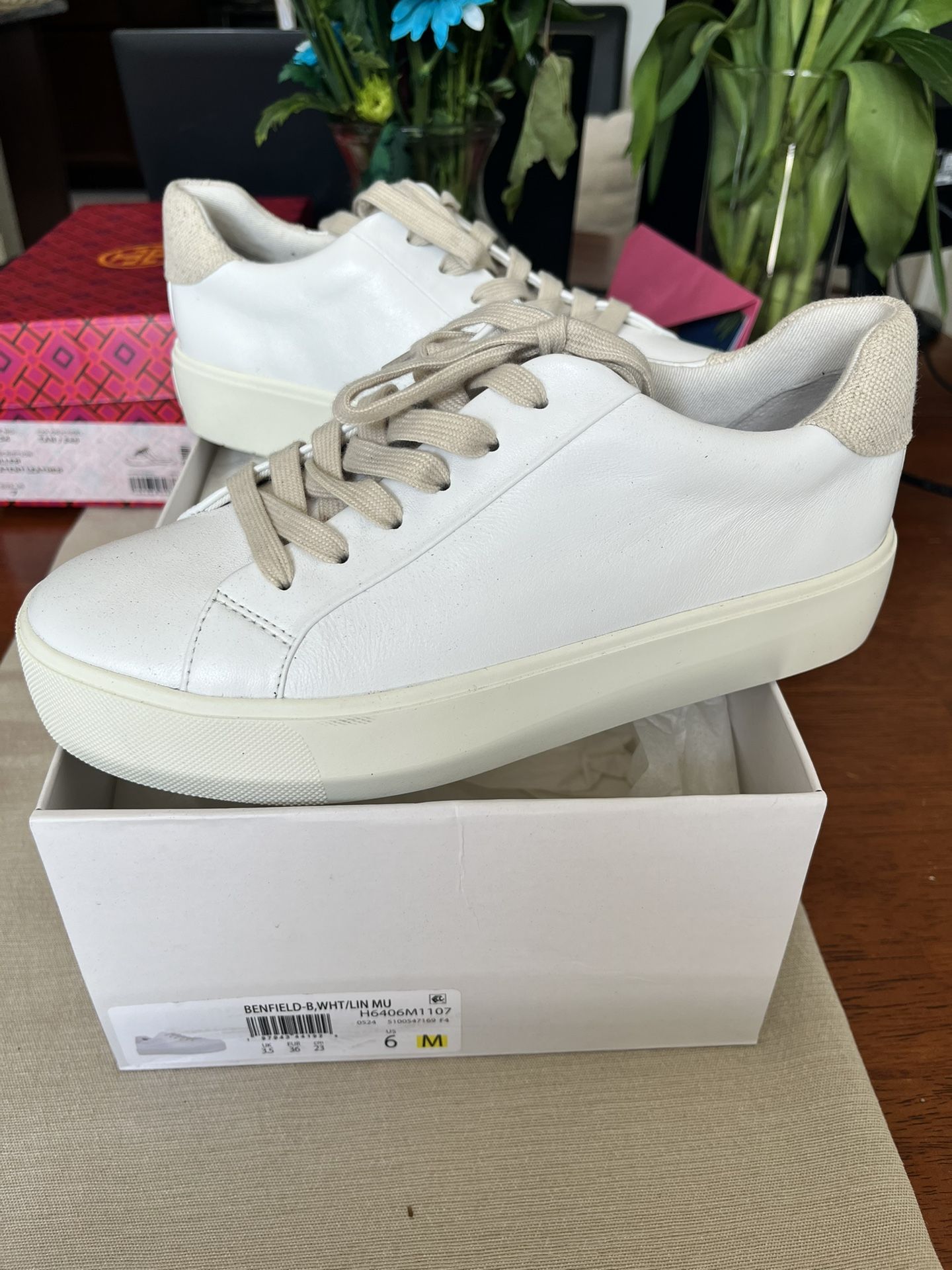 Vince Woman’s White Sneakers Size 6