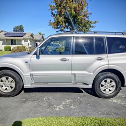 2003 Mitsubishi Montero
