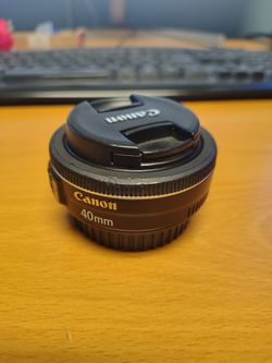 Canon 40mm 2.8 EF Lens - Great Condition