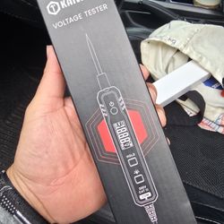 Voltage Tester With Flashlight 